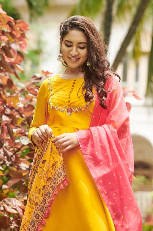 Umber Pichwai Suit Set